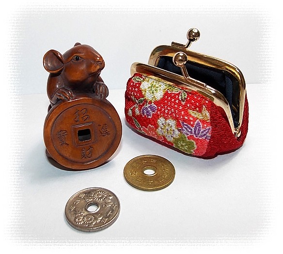 японская нэцка Крыса с монетой, подписная, 1950-е гг.
