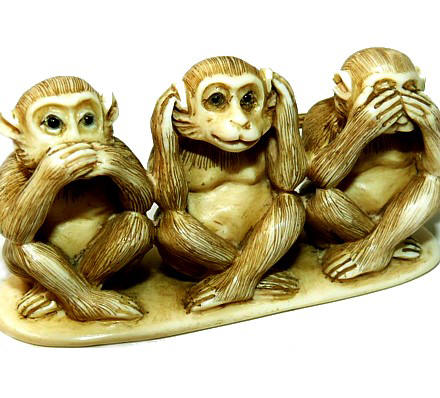 японская нэцкэ из слоновой кости Три Обезьянки