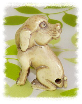 сидящая собака, японская антикварная нэцкэ из слоновой кости, 1880-е гг.