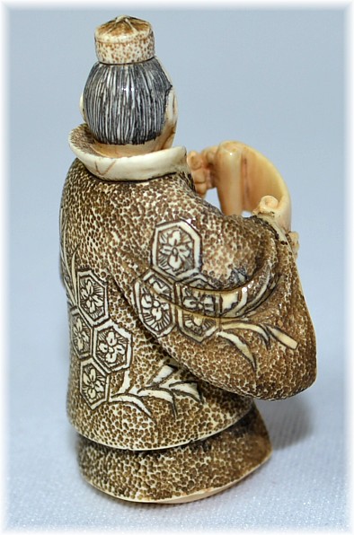 японская нэцкэ из слоновой кости, 1900-е гг.