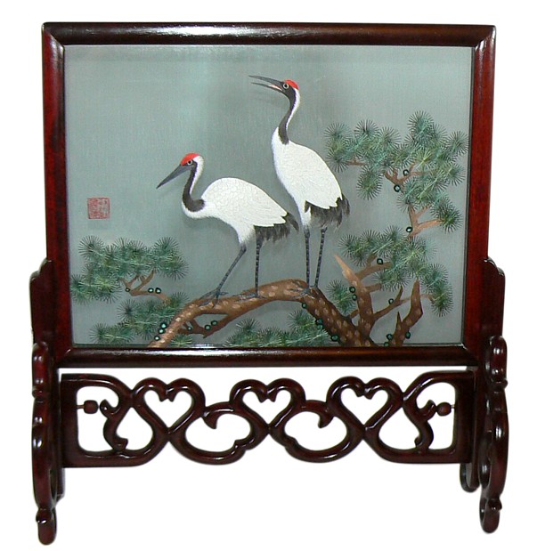 интерьерный экран с вышивкой