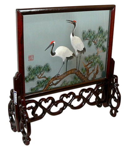 интерьерный экран с вышивкой