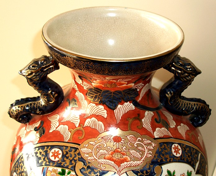 японская антикварная ваза, деталь