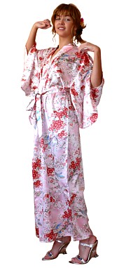 японское шелковое женское кимоно