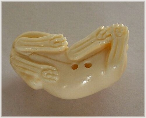 японская нэцкэ из моржового клыка ТИГР