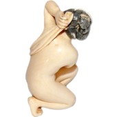 нэцкэ из слоновой кости Женщина в бане, Япония, 1950-е гг.