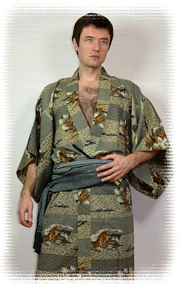 японская традиционная мужская одежда: кимоно и пояс-оби из шелка